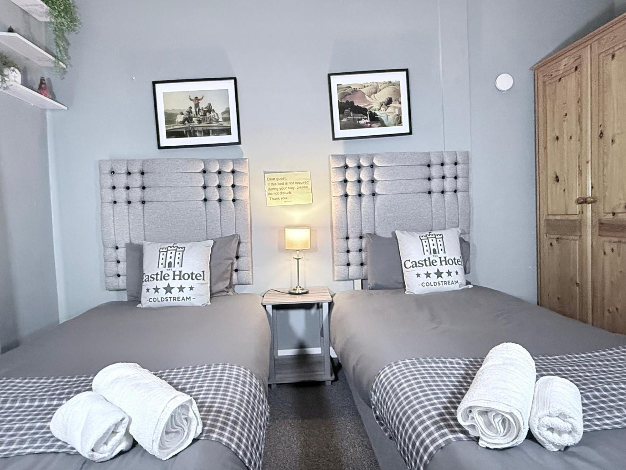Self Check In Room Accommodation Only The Castle, Coldstream Luaran gambar